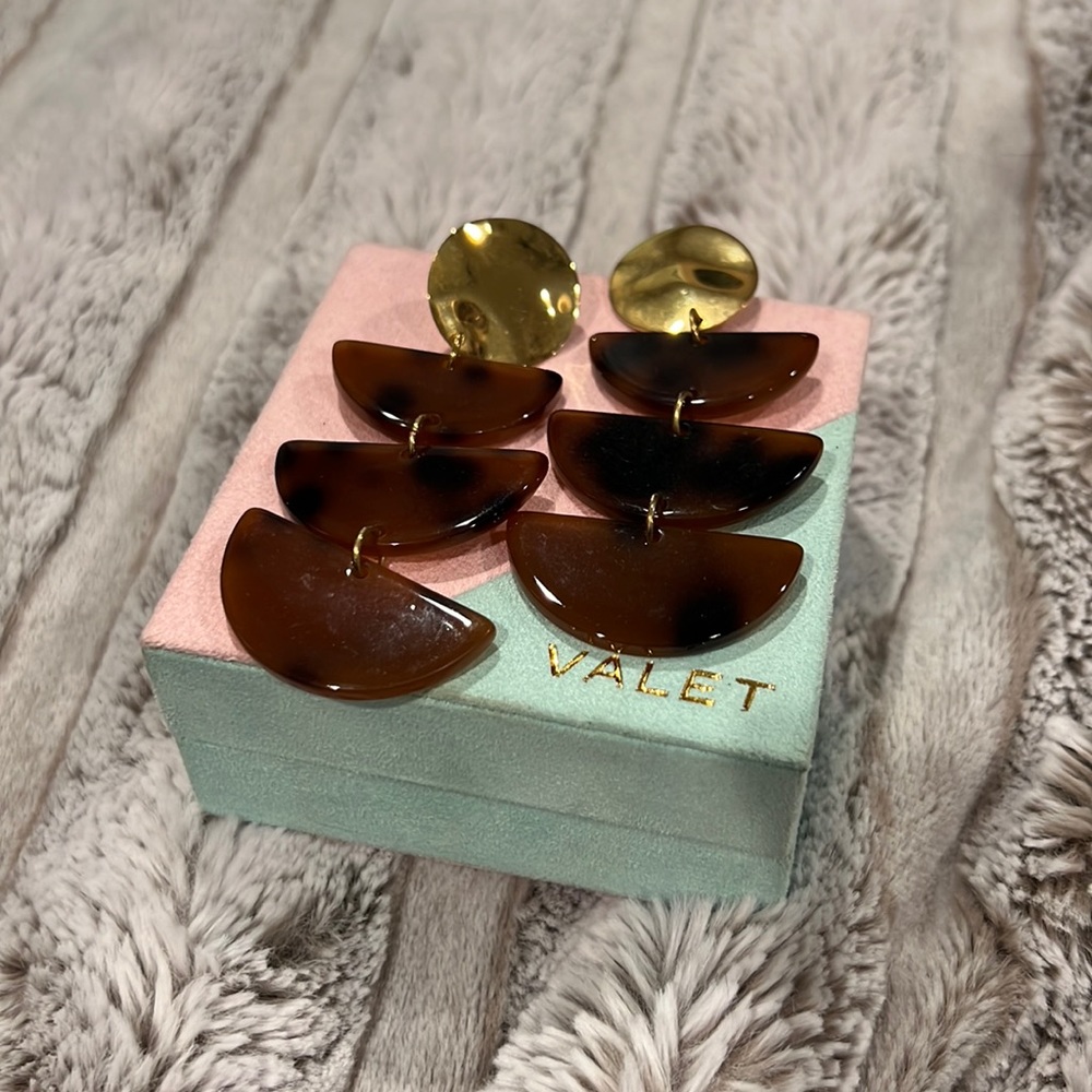 VALET Gold and Tortoise Earrings NEW